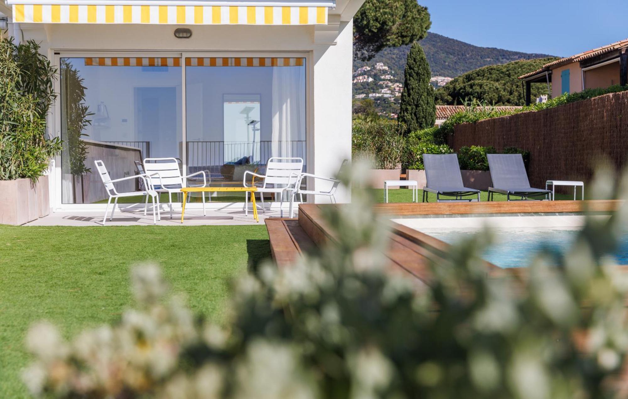 Belle Vue Hotel Cavalaire-sur-Mer Exterior foto